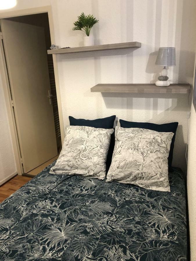 Very Quiet 2-Room Apartment - Old Port, Town Center ลาโรแชล ภายนอก รูปภาพ